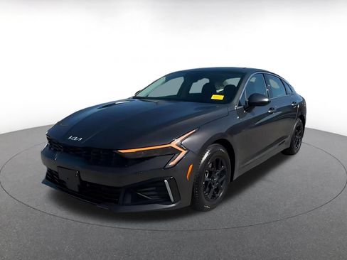 Used 2025 Kia K5 LXS FWD image 7