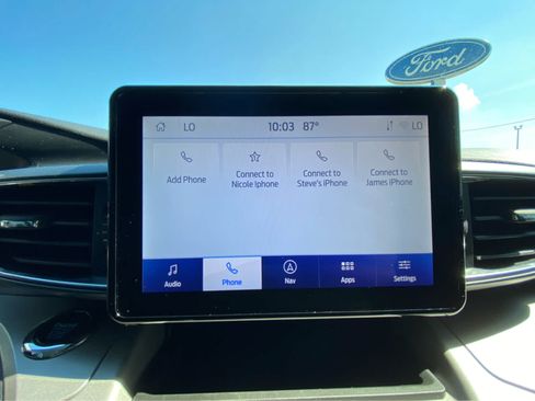 Used 2023 Ford Explorer XLT w/ Equipment Group 202A AWD/4WD image 32