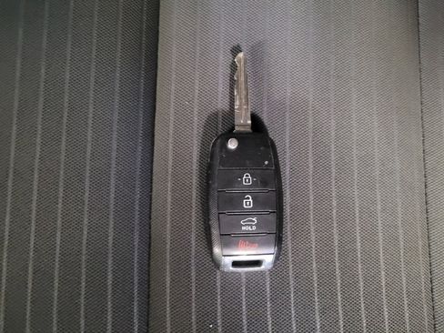 Used 2018 Kia Forte LX w/ LX Popular Package image 32