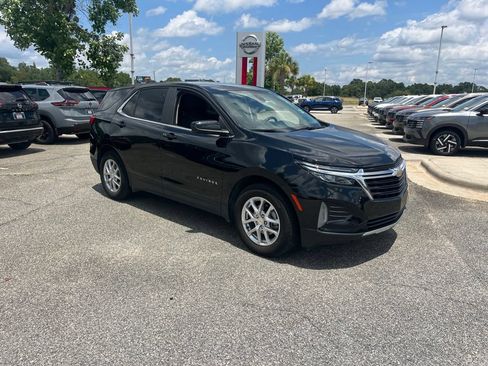 Used 2024 Chevrolet Equinox LT FWD image 1