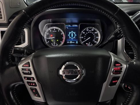Used 2019 Nissan Titan PRO-4X w/ Pro-4x Utility Package AWD/4WD image 14