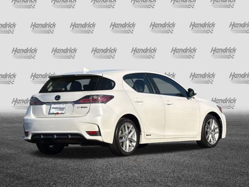 Used 2016 Lexus CT 200h image 5