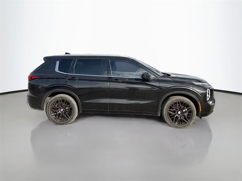 Used 2022 Mitsubishi Outlander SEL image 9