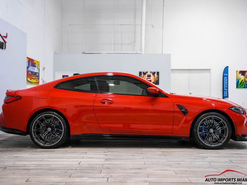 Used 2023 BMW M4 Coupe w/ Executive Package image 27