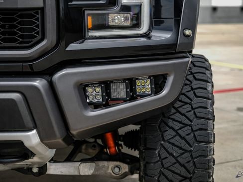 Used 2019 Ford F150 Raptor w/ Equipment Group 802A Luxury AWD/4WD image 31
