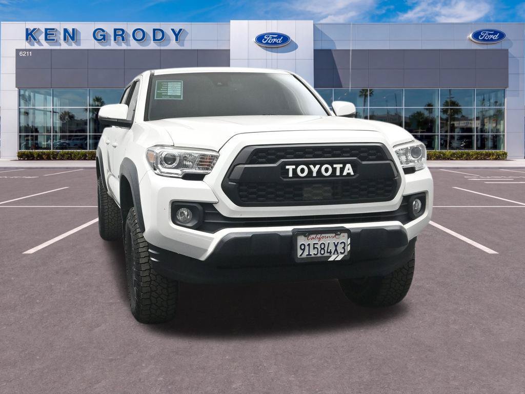 Used 2021 Toyota Tacoma SR5 w/ Trail Edition AWD/4WD image 19