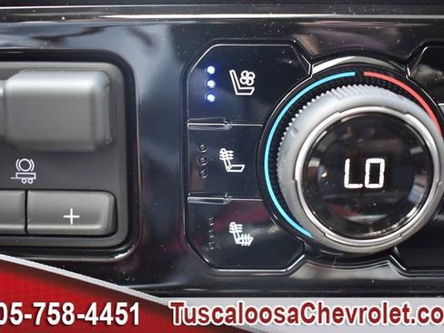 New 2026 Chevrolet Silverado 2500 High Country w/ High Country Premium Package AWD/4WD image 32