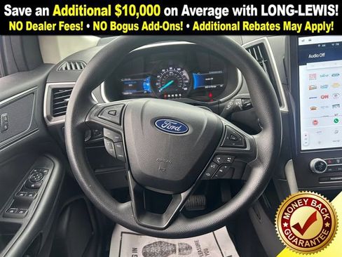 Used 2021 Ford Edge SE image 18