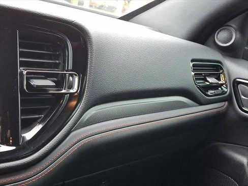 Certified 2023 Dodge Durango GT w/ Blacktop Package image 31