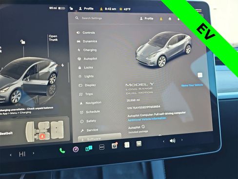 Used 2023 Tesla Model Y Long Range image 22