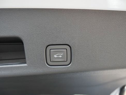 New 2026 Chevrolet Traverse High Country image 32