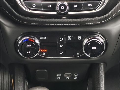 Used 2022 Chevrolet TrailBlazer ACTIV w/ Convenience Package image 23