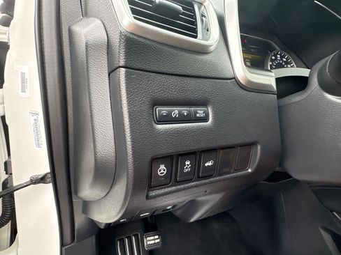 Used 2017 Nissan Murano Platinum w/ Platinum Technology Package image 19