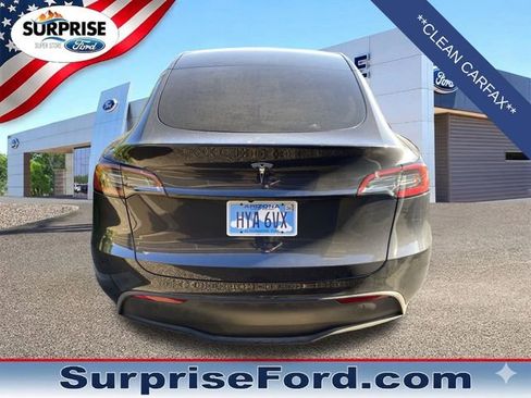 Used 2024 Tesla Model Y 2WD image 3