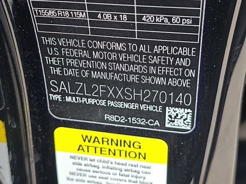 Certified 2025 Land Rover Range Rover Evoque Dynamic SE AWD/4WD image 37