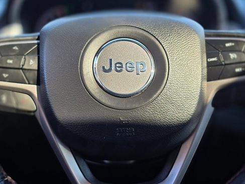 Used 2020 Jeep Grand Cherokee Trailhawk image 37