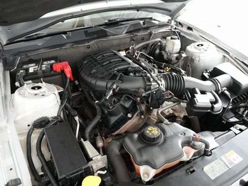 Used 2012 Ford Mustang Coupe image 42