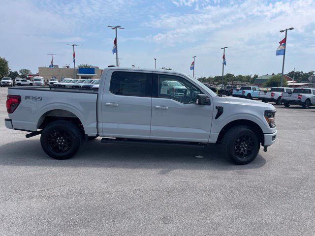 New 2026 Ford F150 XLT w/ Equipment Group 302A MID AWD/4WD image 18