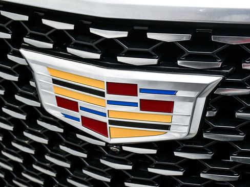Used 2023 Cadillac Escalade Premium Luxury AWD/4WD image 95