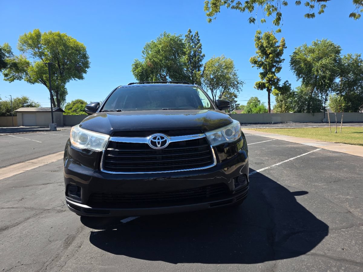 Used 2016 Toyota Highlander LE FWD image 13