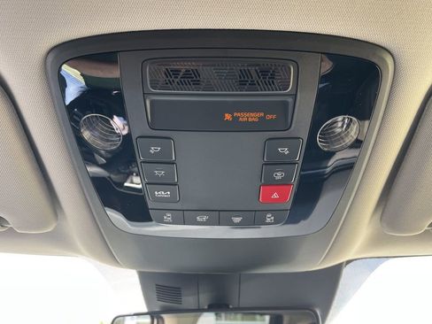 New 2026 Kia Carnival EX FWD image 19