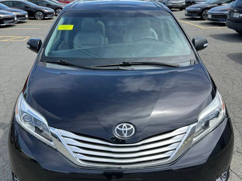 Used 2015 Toyota Sienna Limited AWD/4WD image 7
