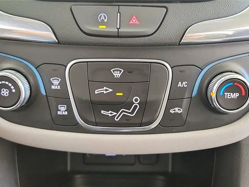 Used 2024 Chevrolet Equinox LS w/ LS Convenience Package FWD image 30