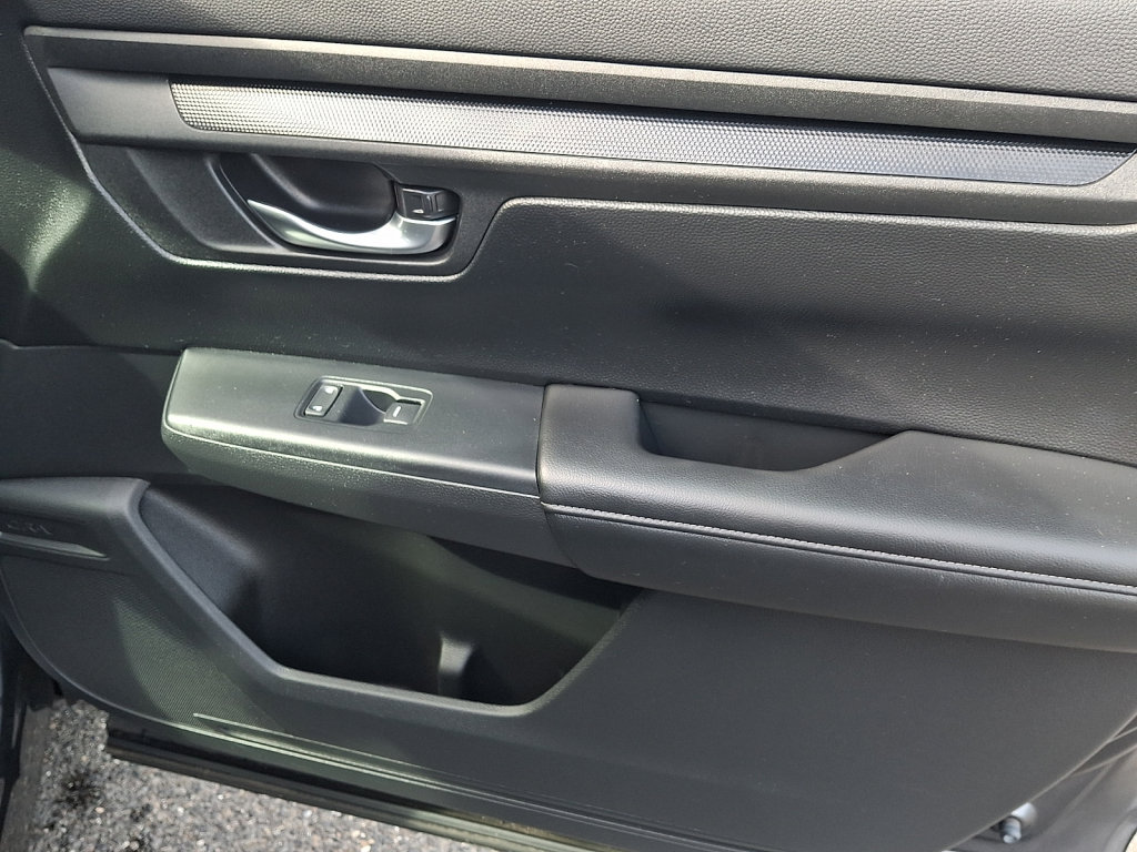 Used 2024 Honda CR-V LX image 10