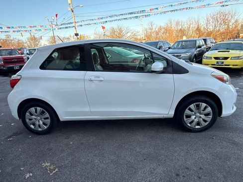 Used 2013 Toyota Yaris LE image 4