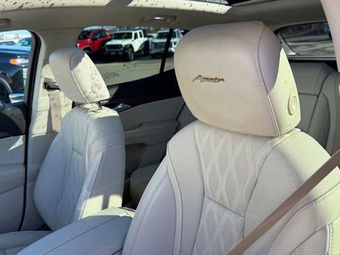 Certified 2023 Buick Envision Avenir AWD/4WD image 13