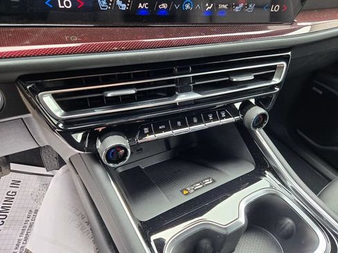 New 2026 Chevrolet Traverse RS AWD/4WD image 16