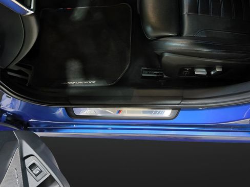 Used 2022 BMW M340i RWD image 11