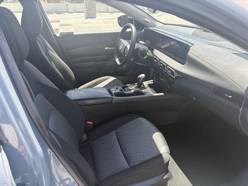 Used 2026 Nissan Sentra SV w/ Floor Mat Package FWD image 15