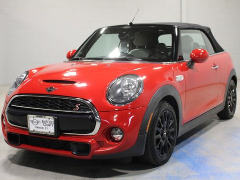 Used 2019 MINI Cooper S FWD image 1
