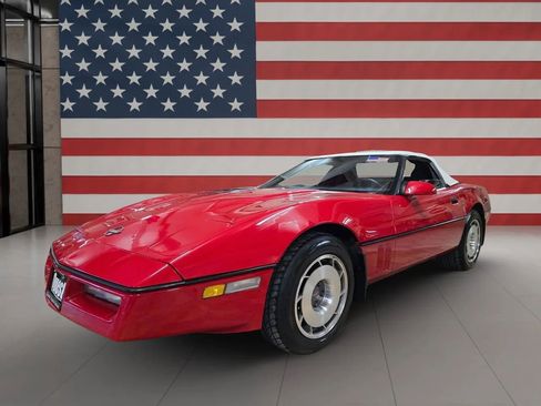 Used 1987 Chevrolet Corvette Convertible image 2