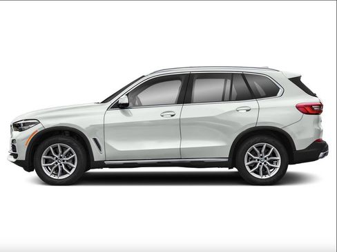 Used 2022 BMW X5 xDrive40i w/ Premium Package AWD/4WD image 3