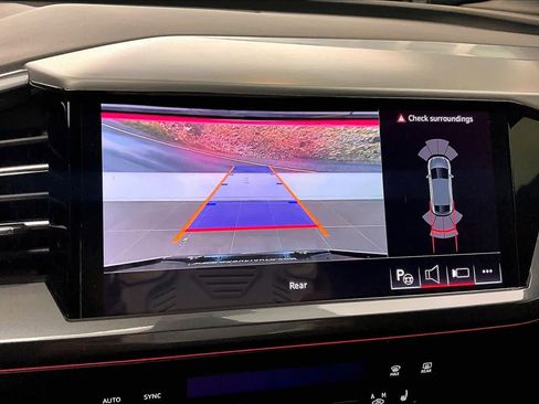 Used 2024 Audi Q4 e-tron Premium Plus w/ Premium Plus image 28