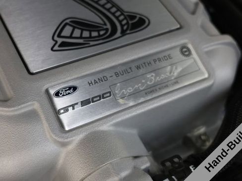 Used 2021 Ford Mustang Shelby GT500 w/ Carbon Fiber Track Pack RWD image 6