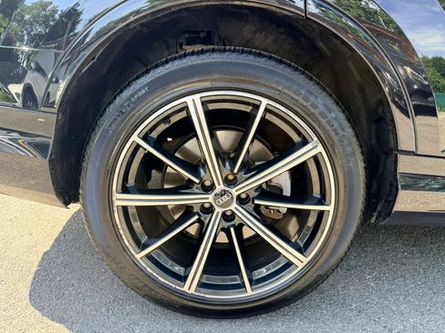 Used 2021 Audi Q7 3.0T Prestige w/ Prestige Package AWD/4WD image 9