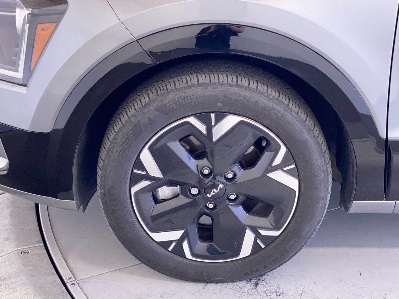 Certified 2024 Kia Niro Wind FWD image 12