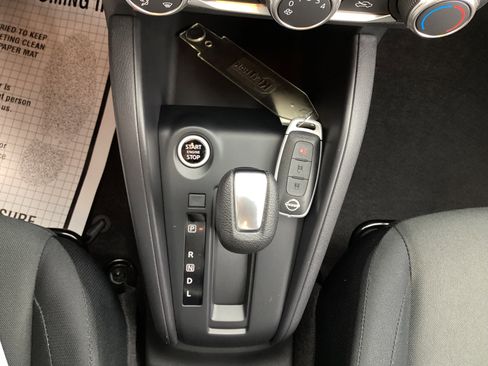 Used 2024 Nissan Kicks S image 18