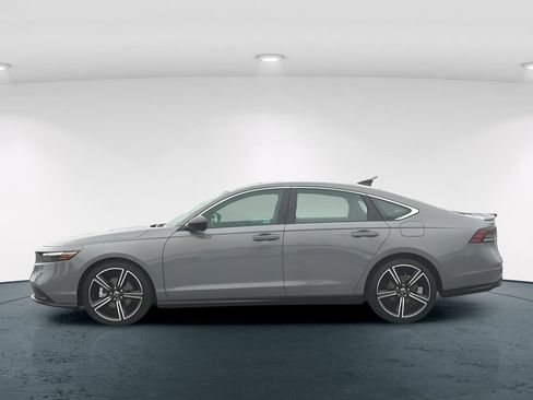 Certified 2025 Honda Accord Sport image 3