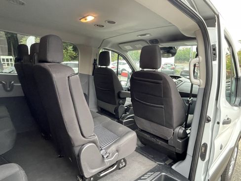 Used 2019 Ford Transit 350 XLT RWD image 10