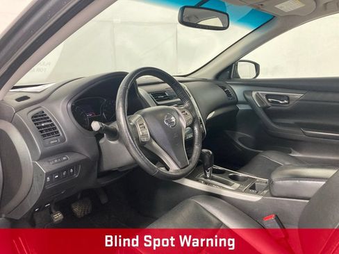 Used 2015 Nissan Altima 2.5 SL w/ Technology Package FWD image 13