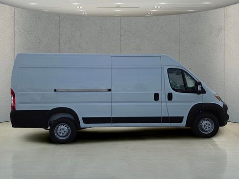 New 2026 RAM ProMaster 3500 w/ Convenience Group FWD image 3