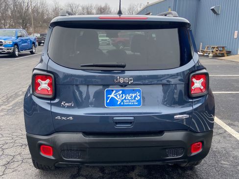 Used 2020 Jeep Renegade Latitude w/ Cold Weather Group image 5