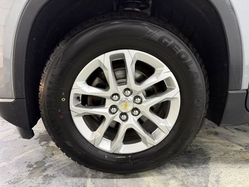 Used 2019 Chevrolet Traverse LT image 24