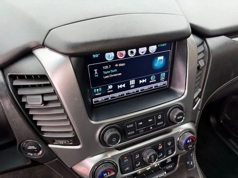 Used 2016 Chevrolet Suburban LTZ image 26