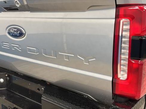 Used 2024 Ford F250 Lariat w/ Lariat Ultimate Package AWD/4WD image 45