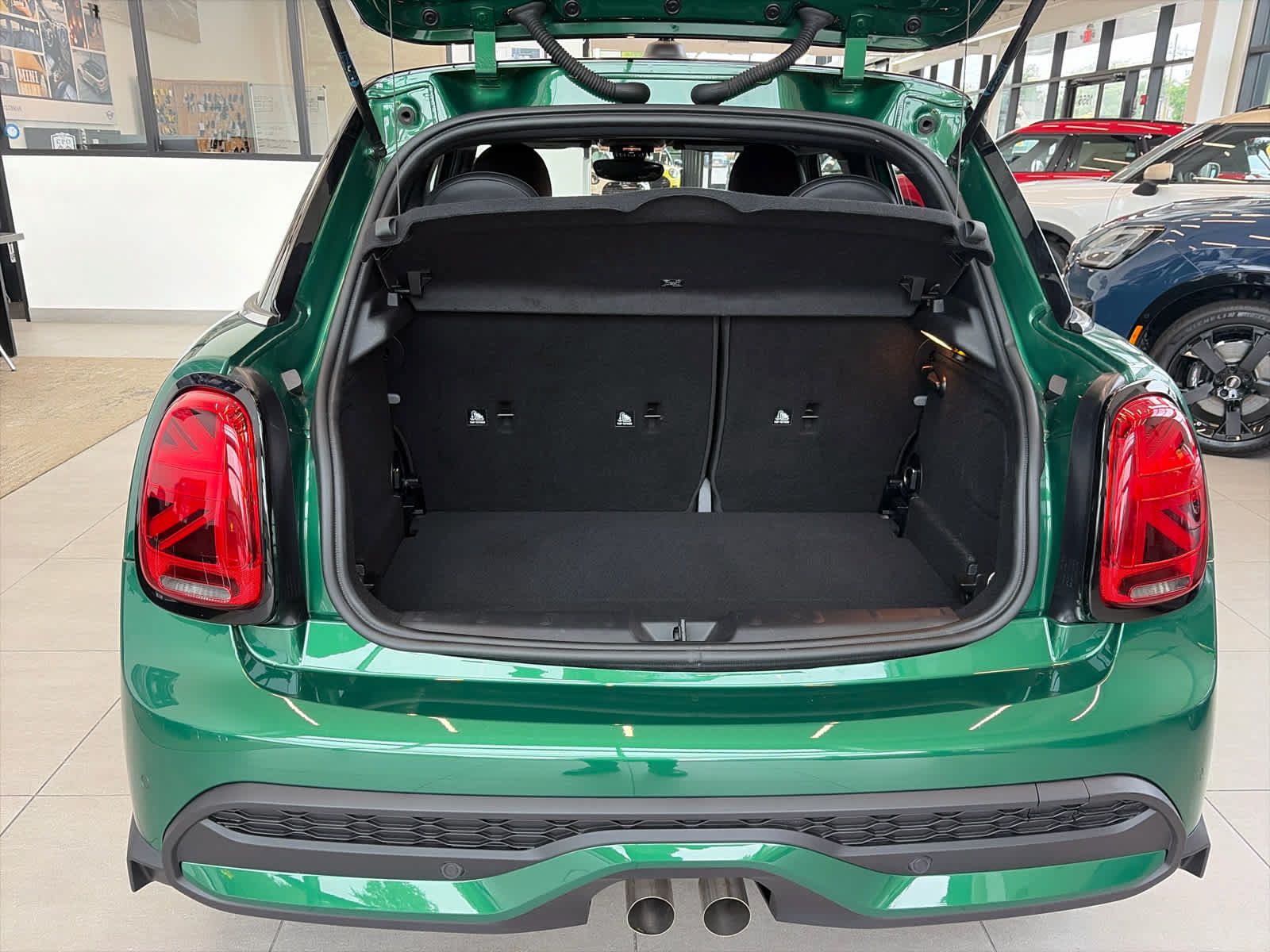 Used 2024 MINI Cooper S FWD image 7